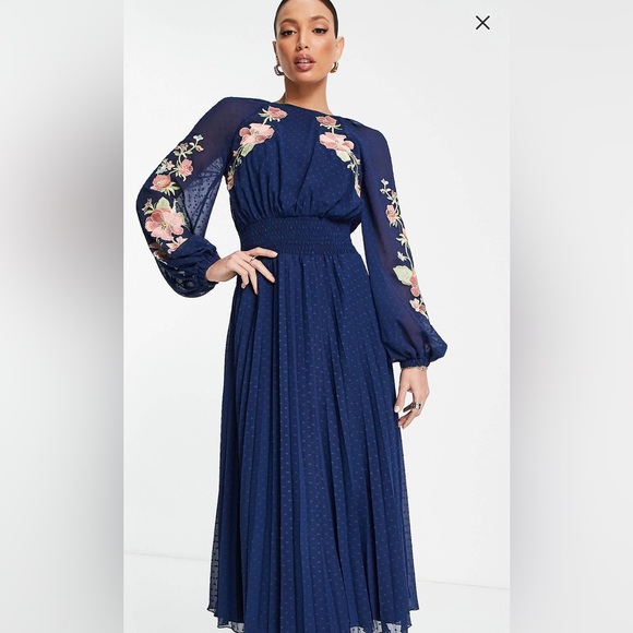 Navy Embroidered Pleated Midi Dress with Open Back - Picture 2 of 4